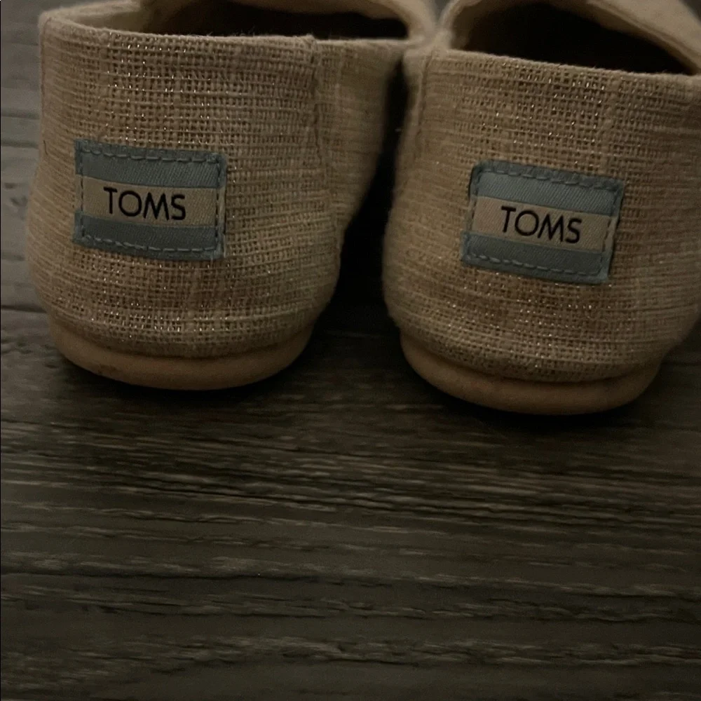 TOMS Women's Beige Casual Loafers - Picture 3 of 6